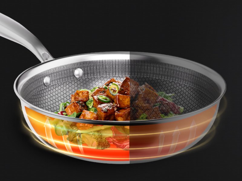 COOKER KING: the wok, mid toss